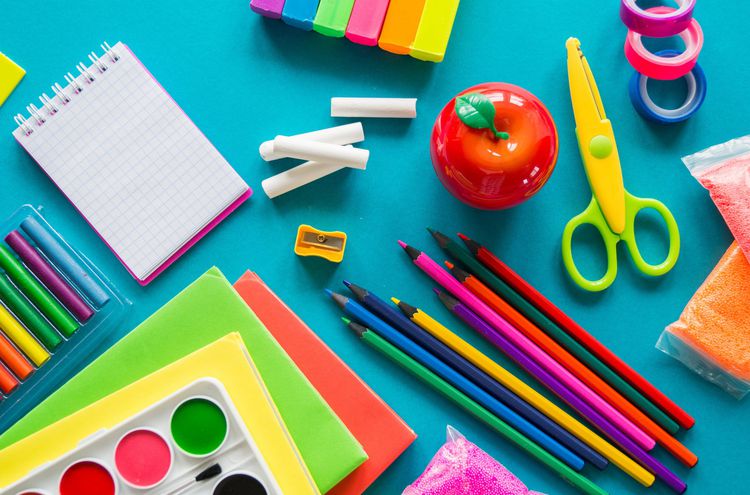 Shopee e Instituto Vakinha promovem arrecadação digital de materiais escolares.